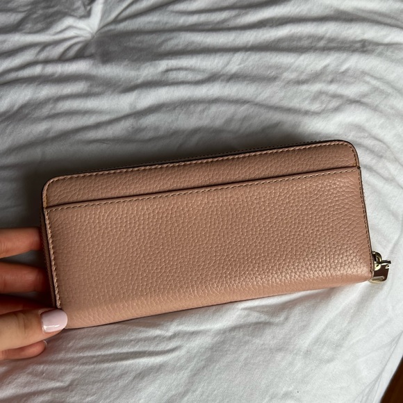 Kate Spade Large Wallet - Picture 12 of 13